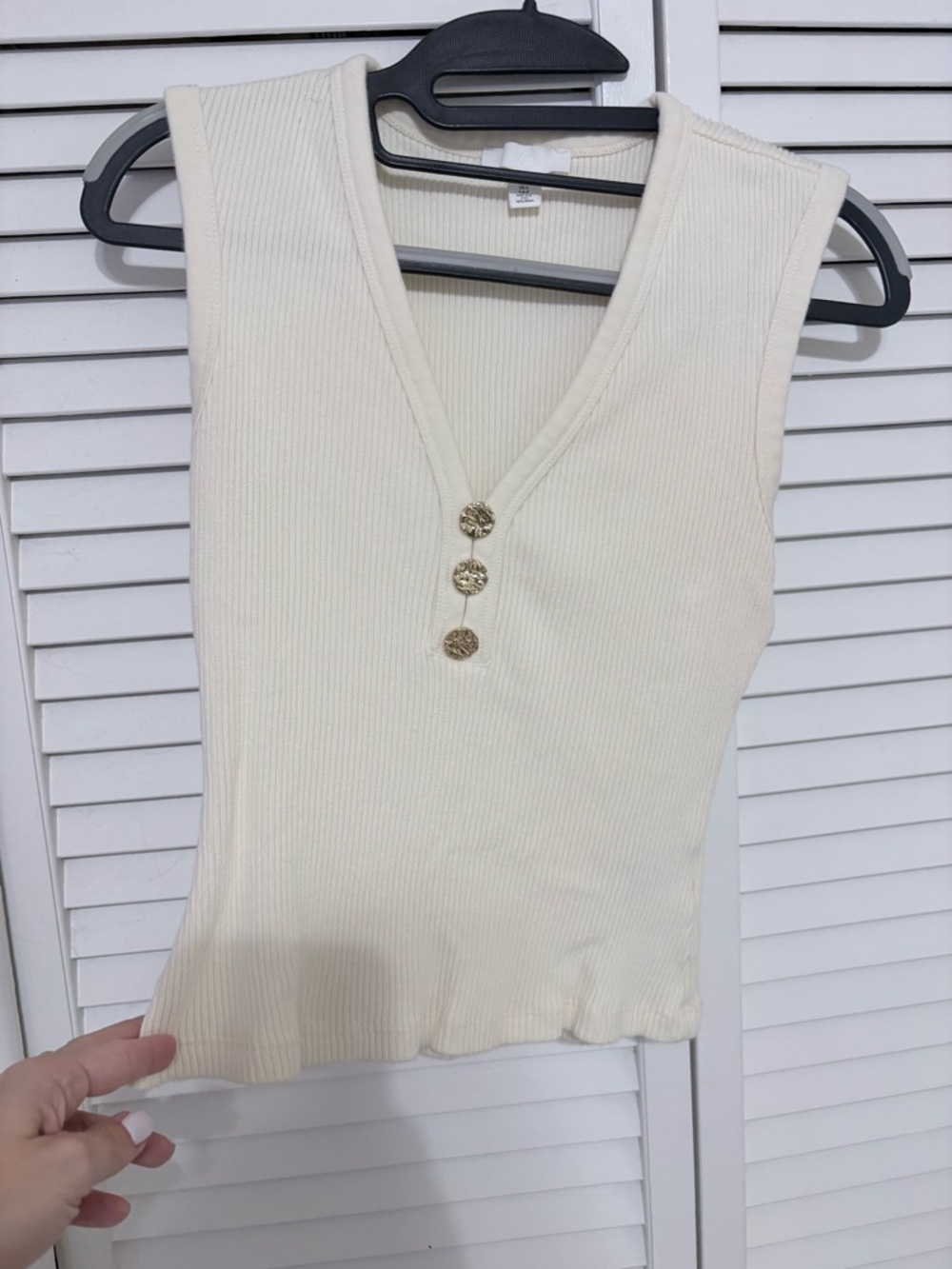 H&M Cream Ribbed V-Neck Tank with Gold Buttons